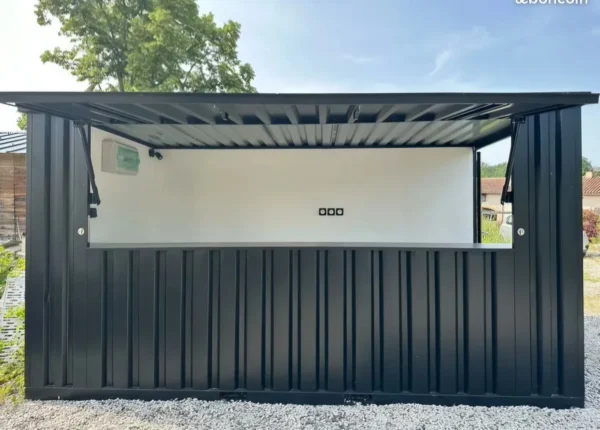 Conteneur converti en bar / snack 4x2m
