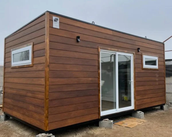 Conteneur aménagé 17m2 avec kitchenette, WC et douche