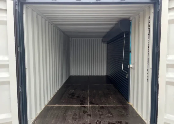 Conteneur de stockage 20 pieds avec volet roulant et porte d'entrée – Image 6